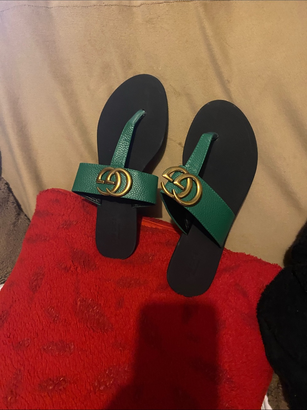 Gucci Green Leather Double G Thong Sandals with Gold Hardware